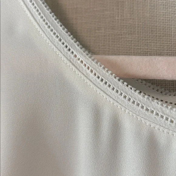 Banana Republic size L Cream Blouse - Picture 4 of 4